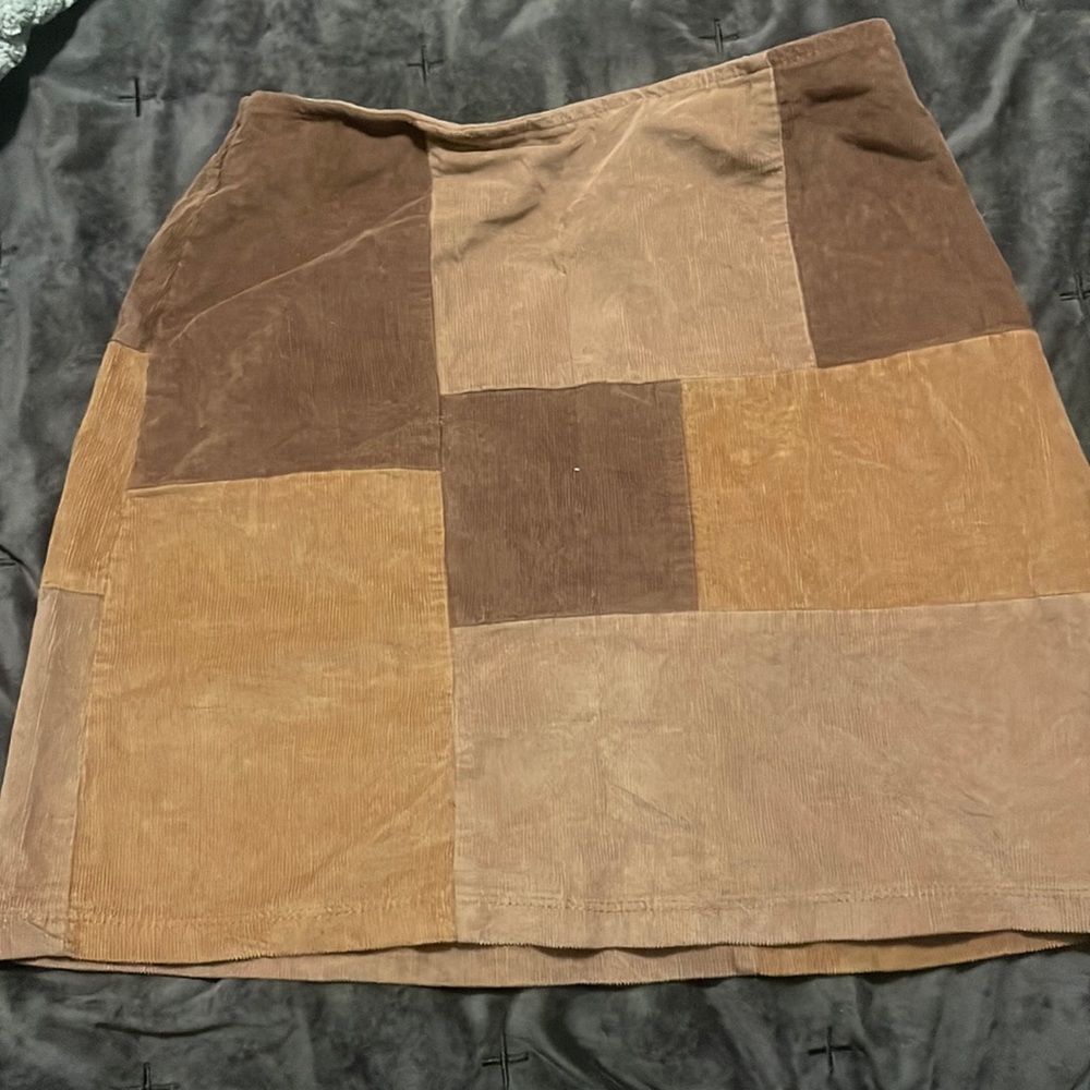 Brown vintage style Hollister mini skirt.
